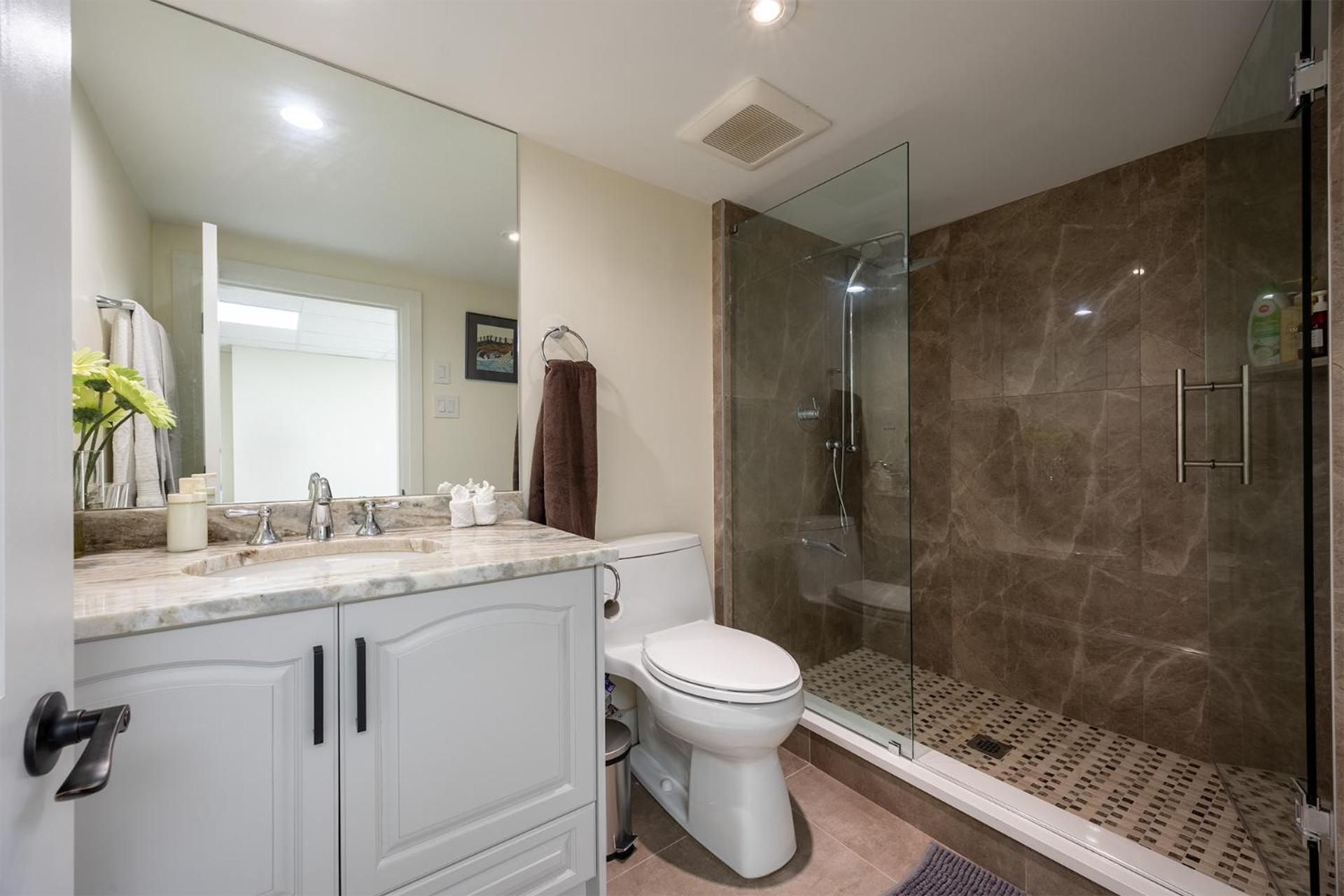 Shaughnessy Cozy Bedrooms Guest House Vancouver Exterior foto